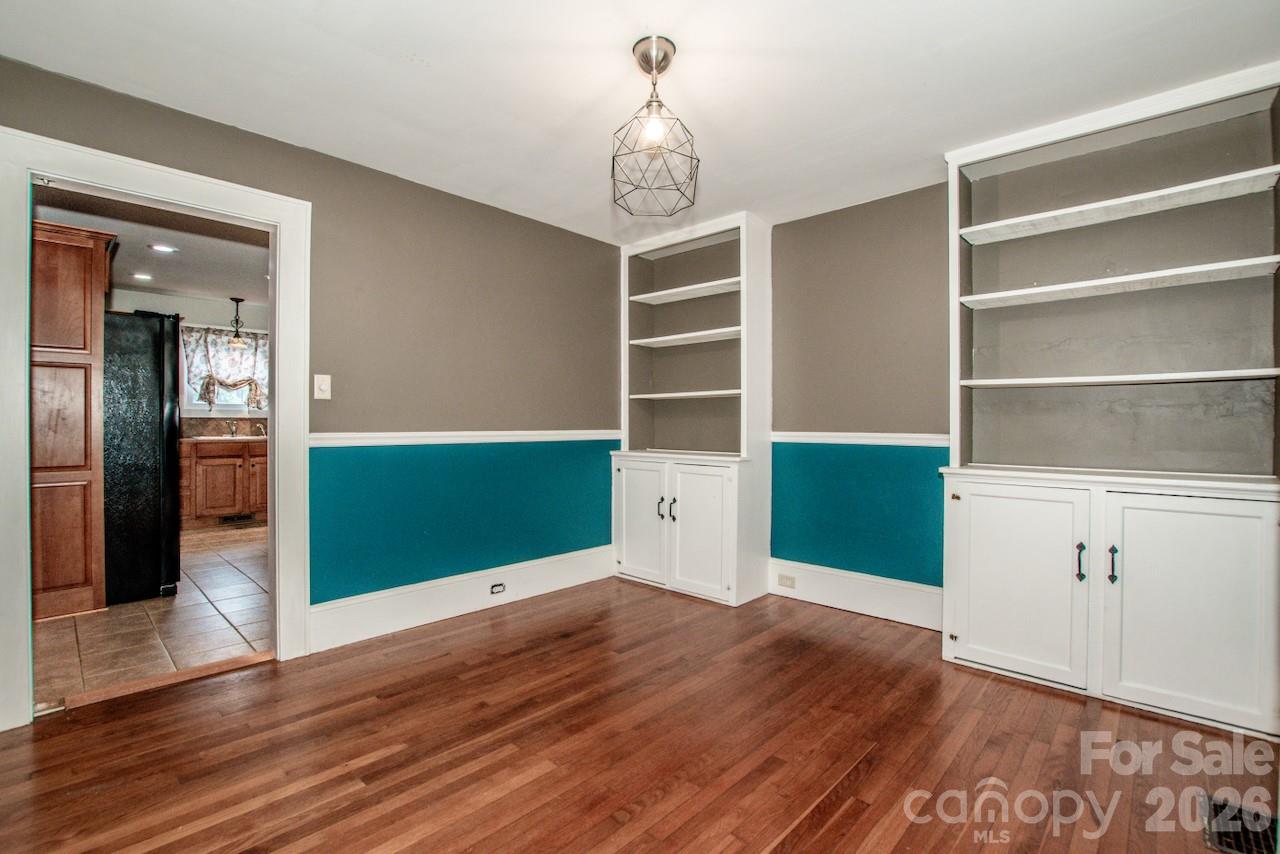 416 S Race Street — Statesville