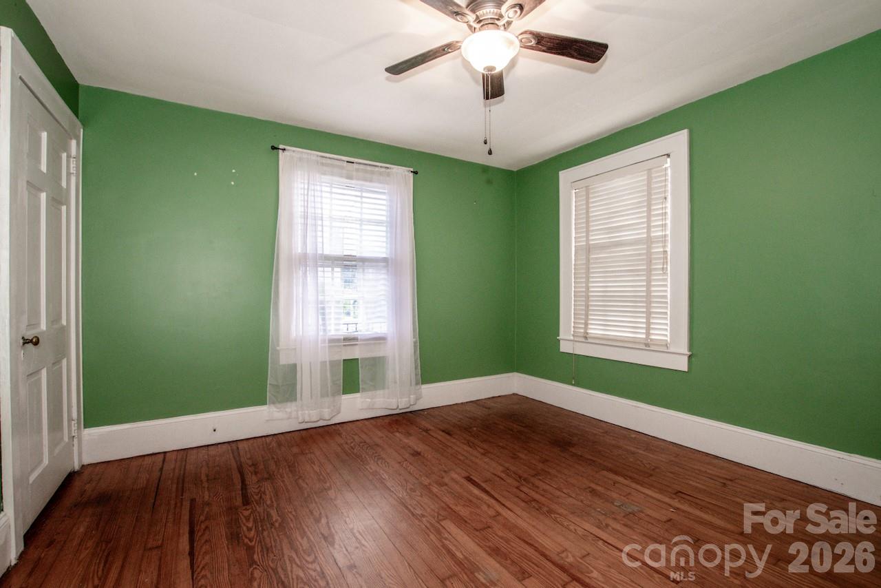 416 S Race Street — Statesville