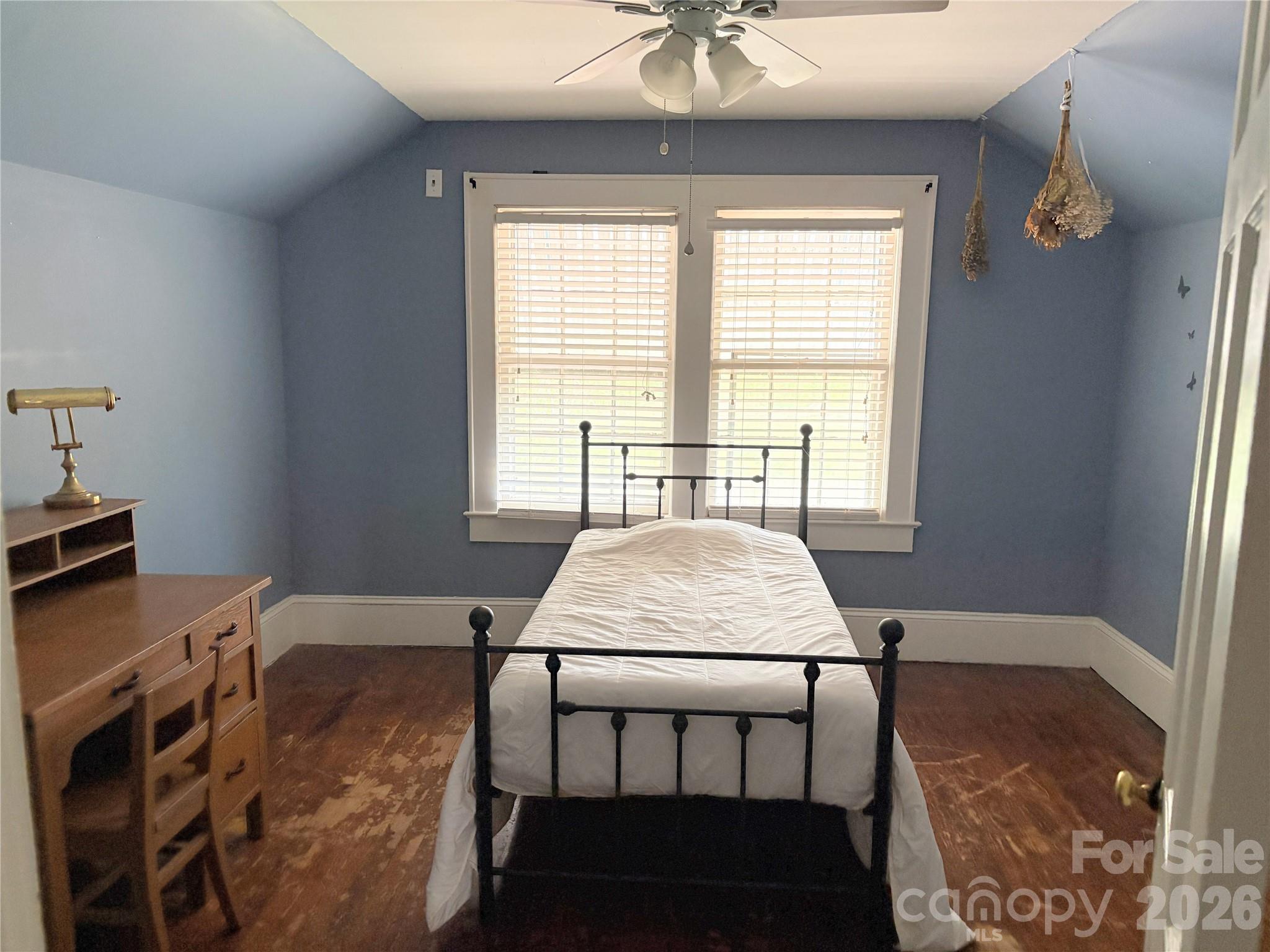 416 S Race Street — Statesville