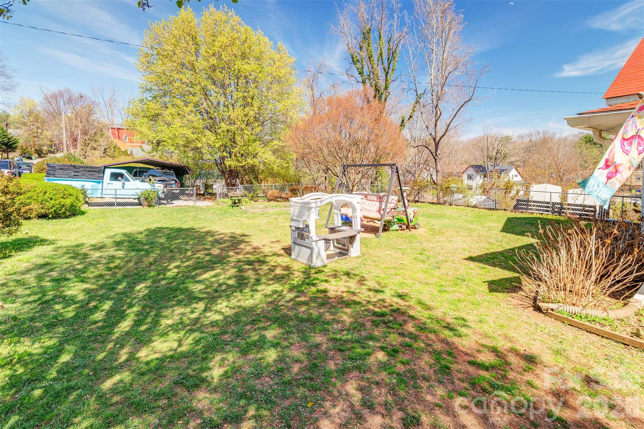 84 Swannanoa Avenue — Asheville