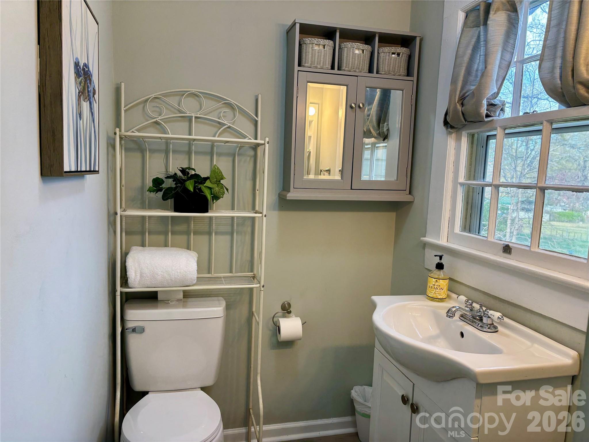 214 W Maine Avenue — Bessemer City