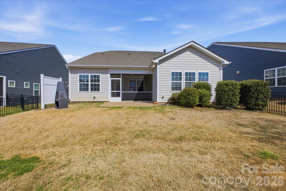 4048 Home Grown Way — Lake Wylie