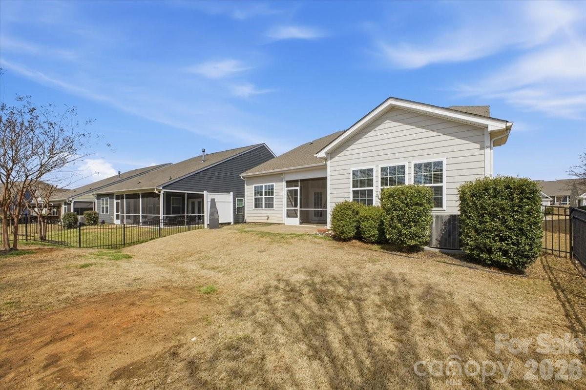 4048 Home Grown Way — Lake Wylie