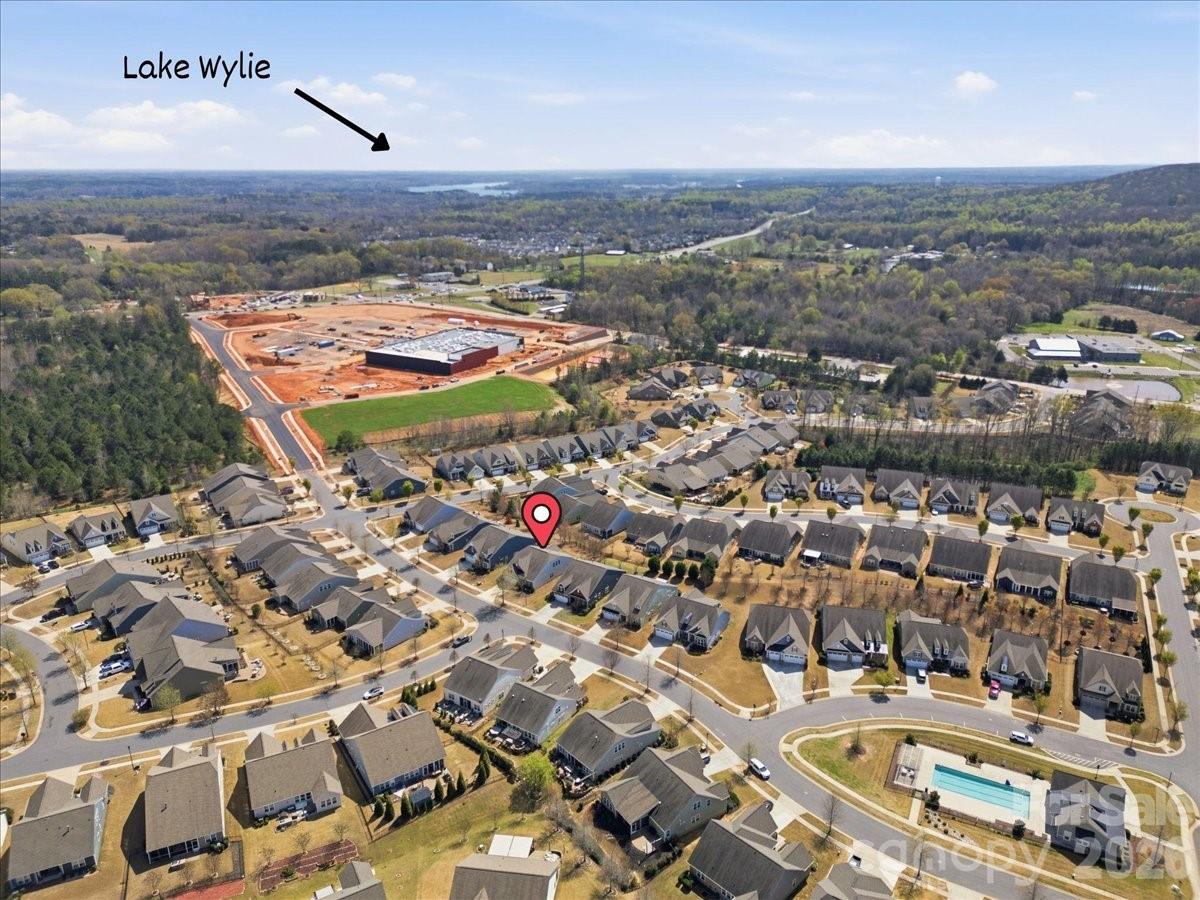 4048 Home Grown Way — Lake Wylie