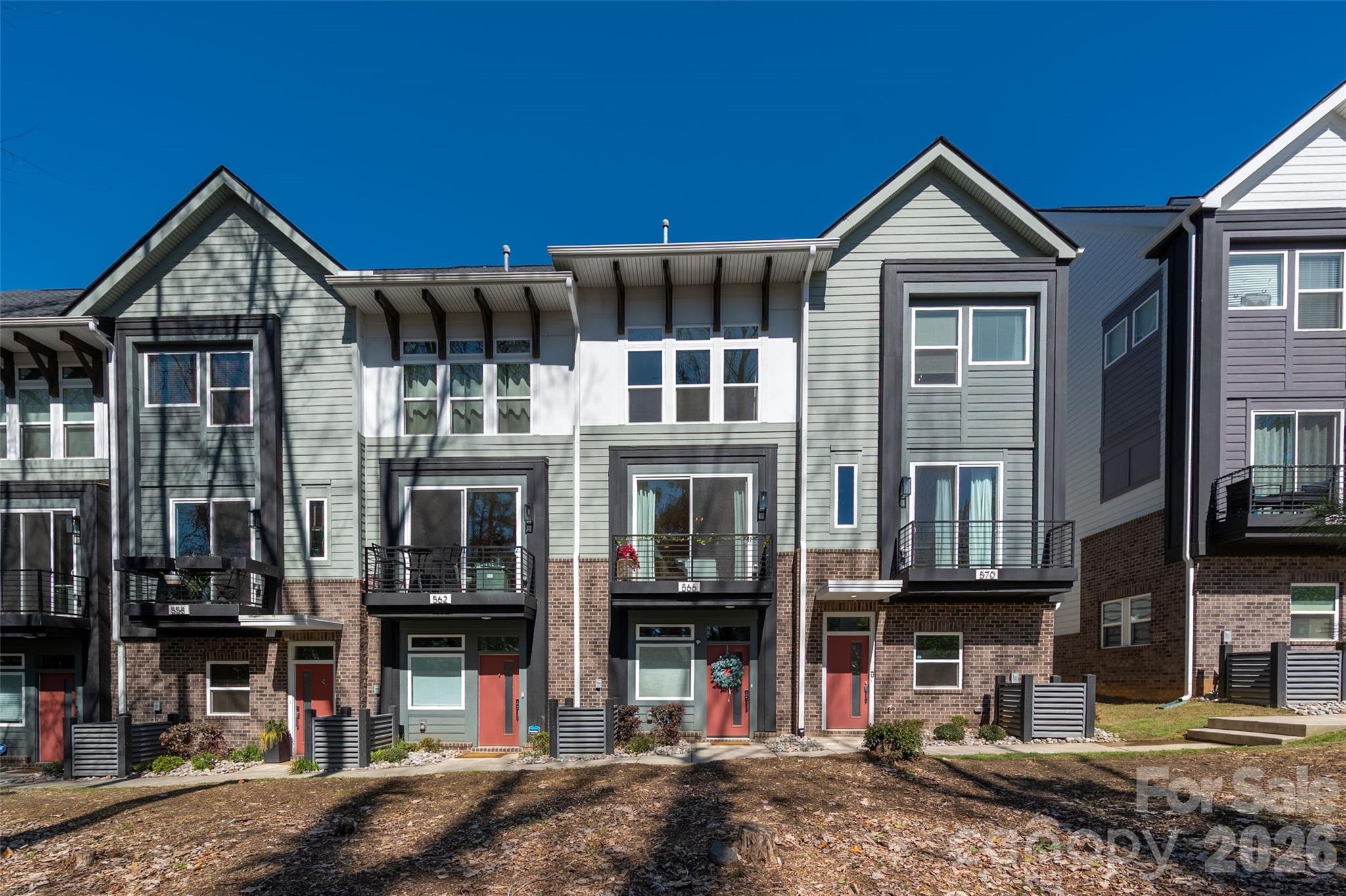566 West End Drive — Charlotte