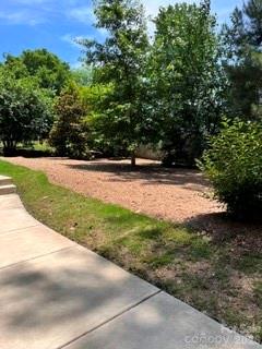 566 West End Drive — Charlotte