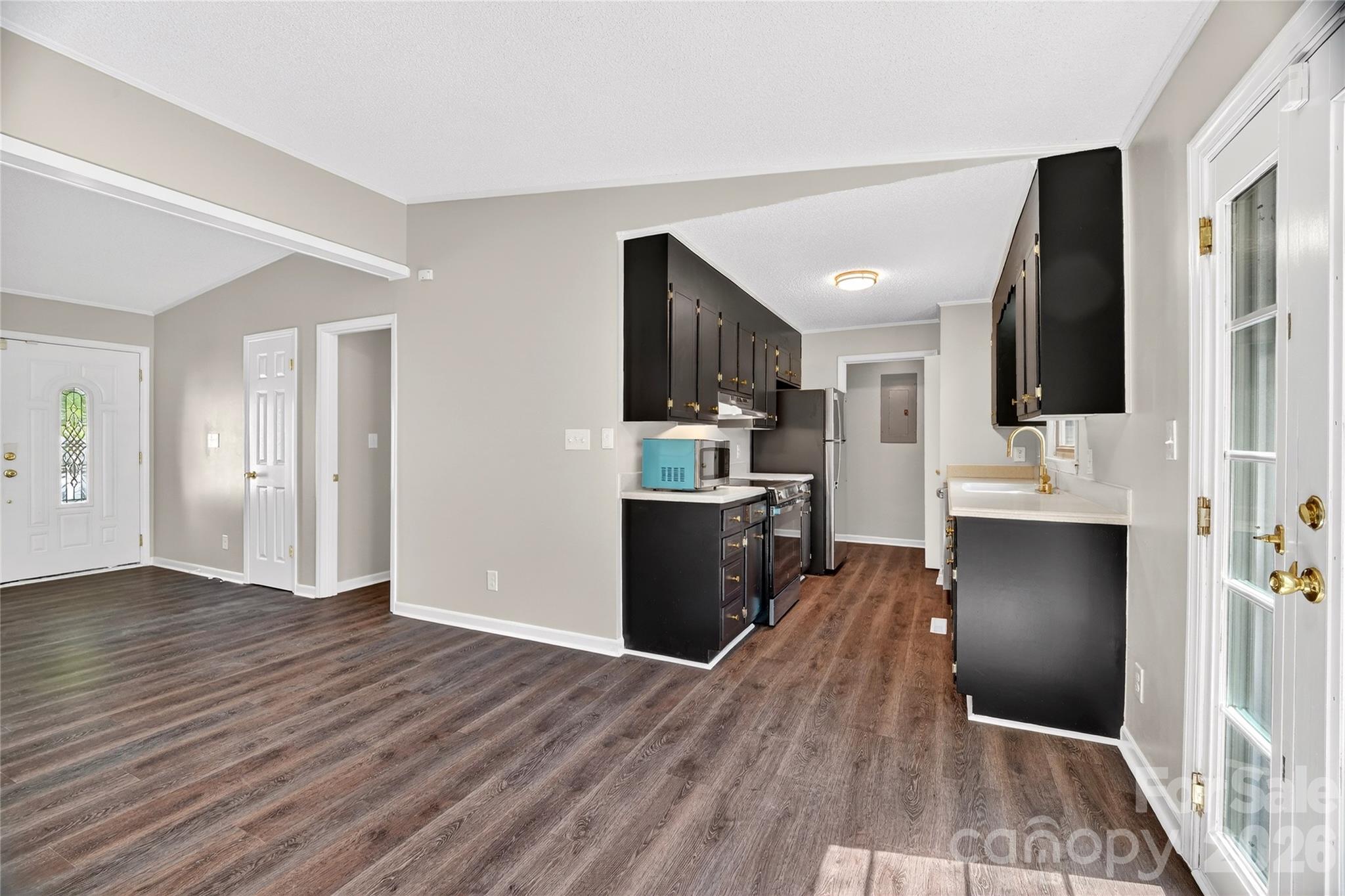 1919 Oak Hollow Road — Gastonia