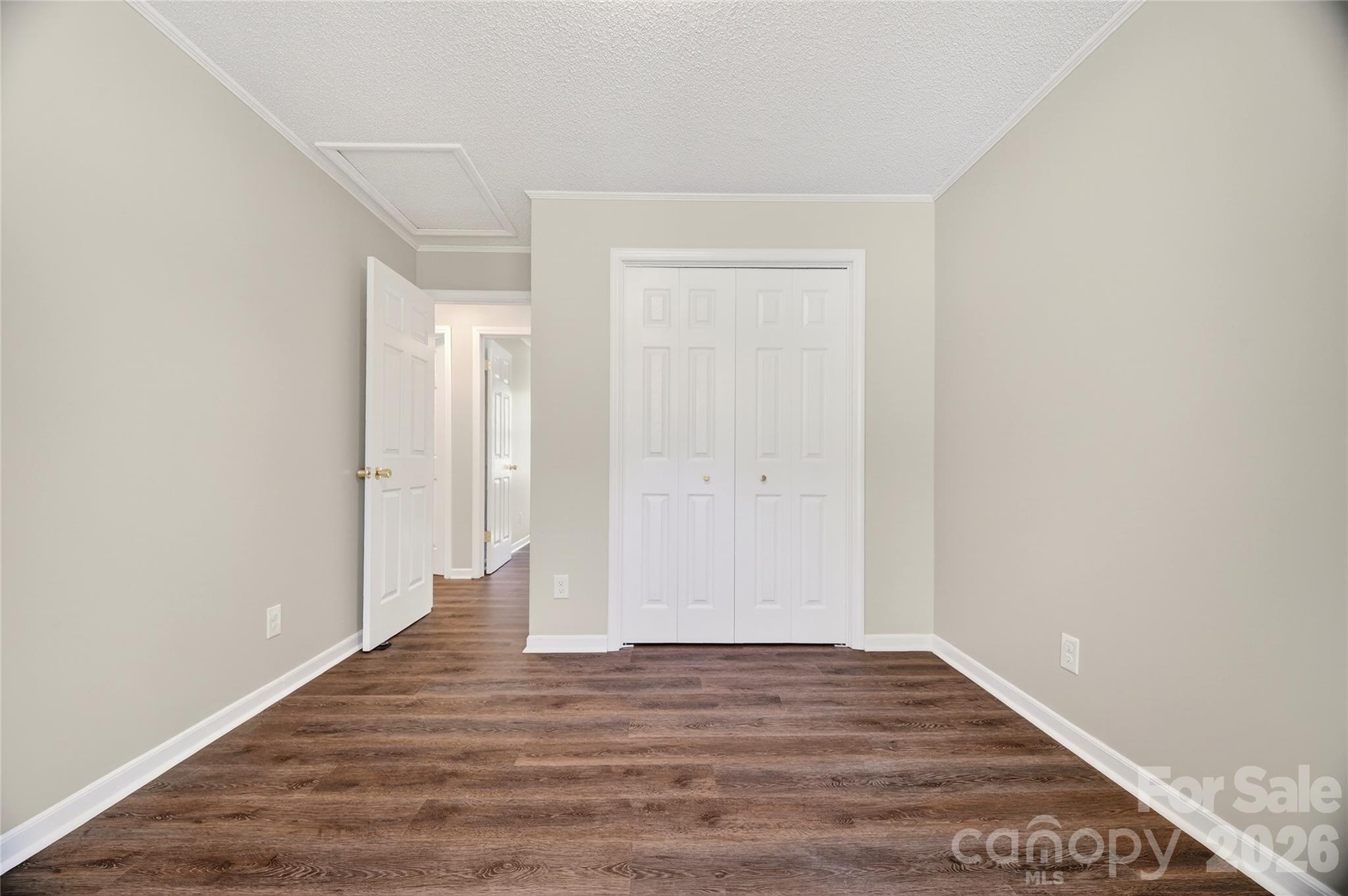 1919 Oak Hollow Road — Gastonia