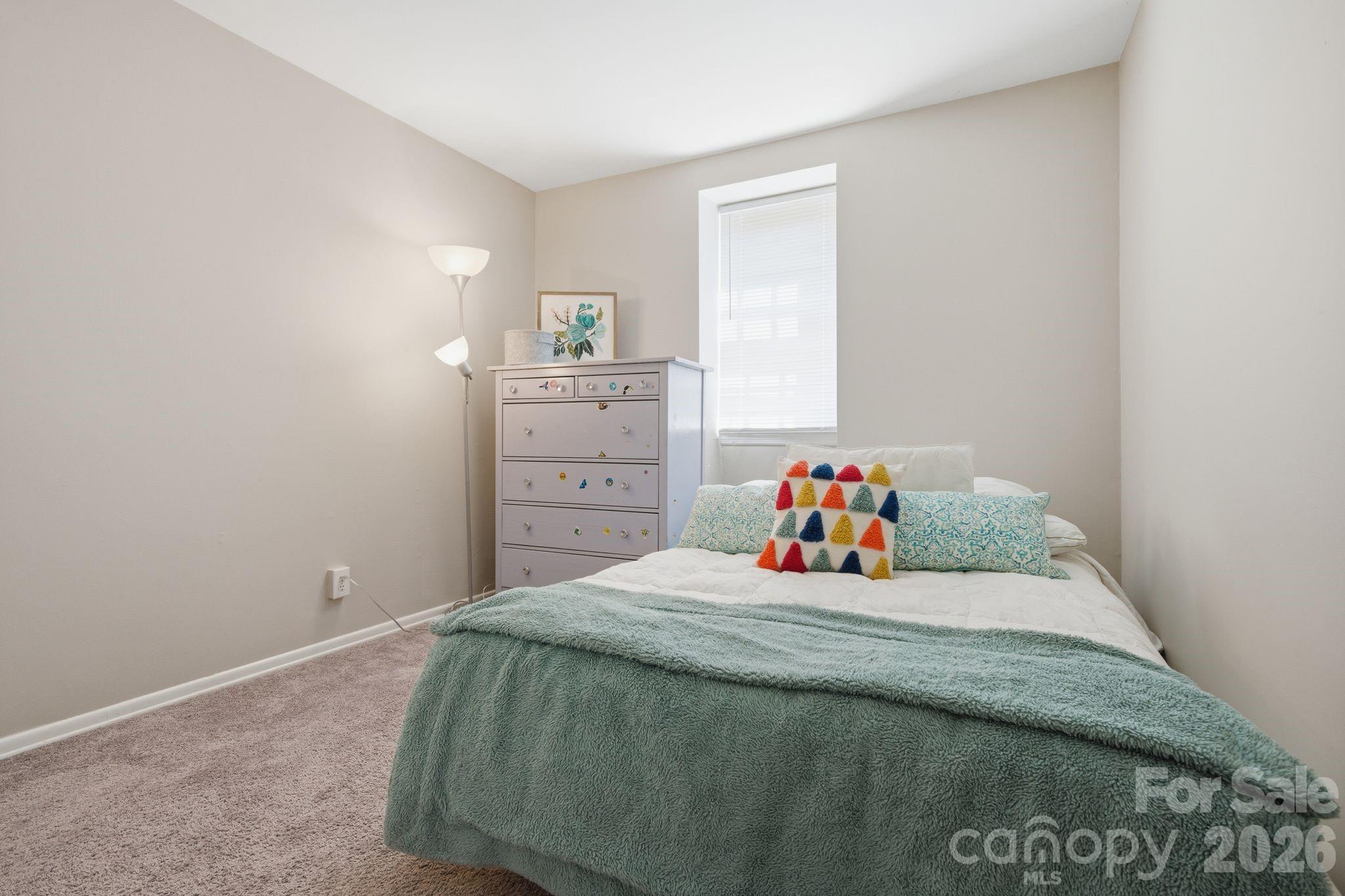 8033 Regent Park Lane — Charlotte