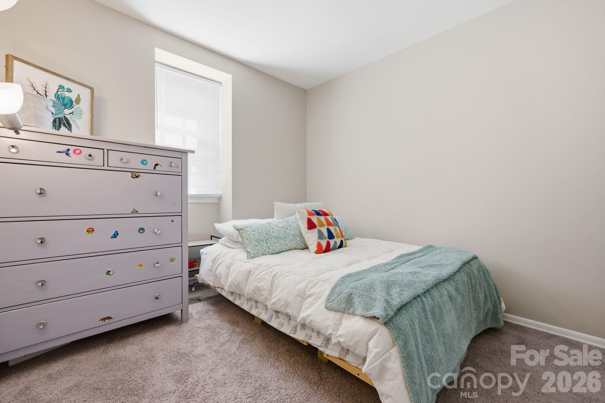 8033 Regent Park Lane — Charlotte