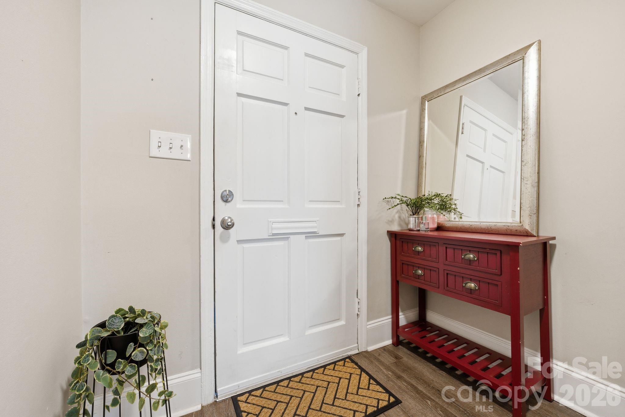 8033 Regent Park Lane — Charlotte