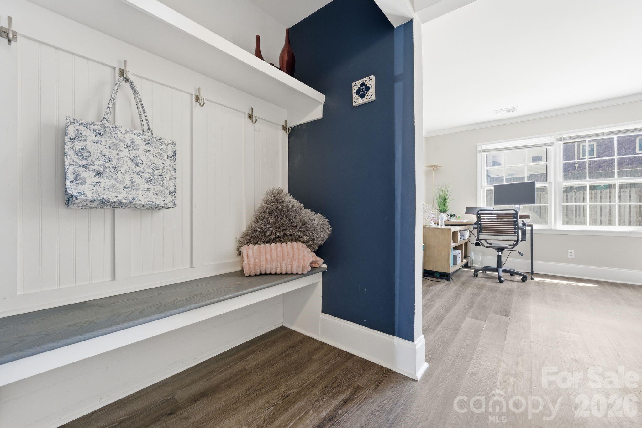 8033 Regent Park Lane — Charlotte