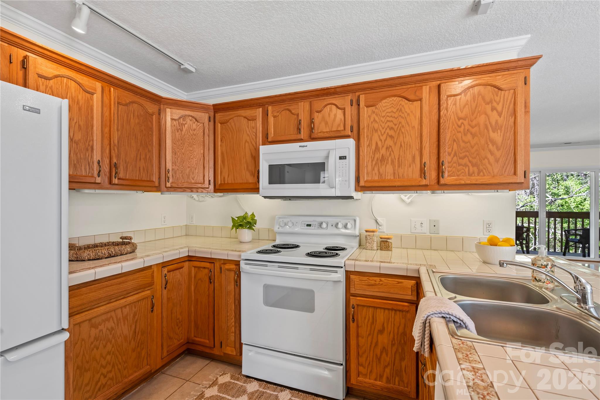 206 Waters Edge Drive — Weaverville