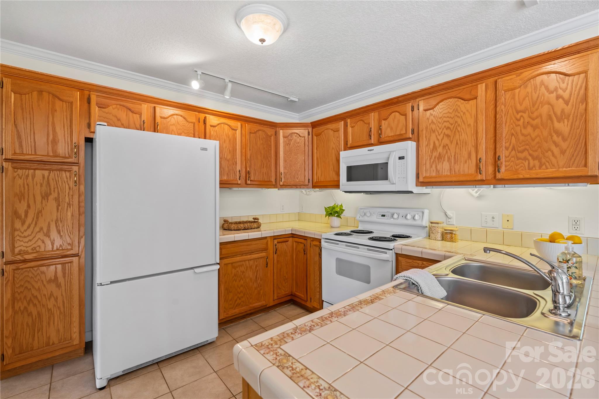 206 Waters Edge Drive — Weaverville