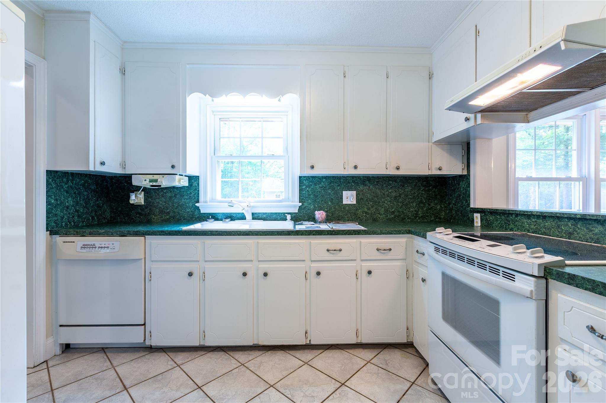 1224 Loop Road — Hookerton