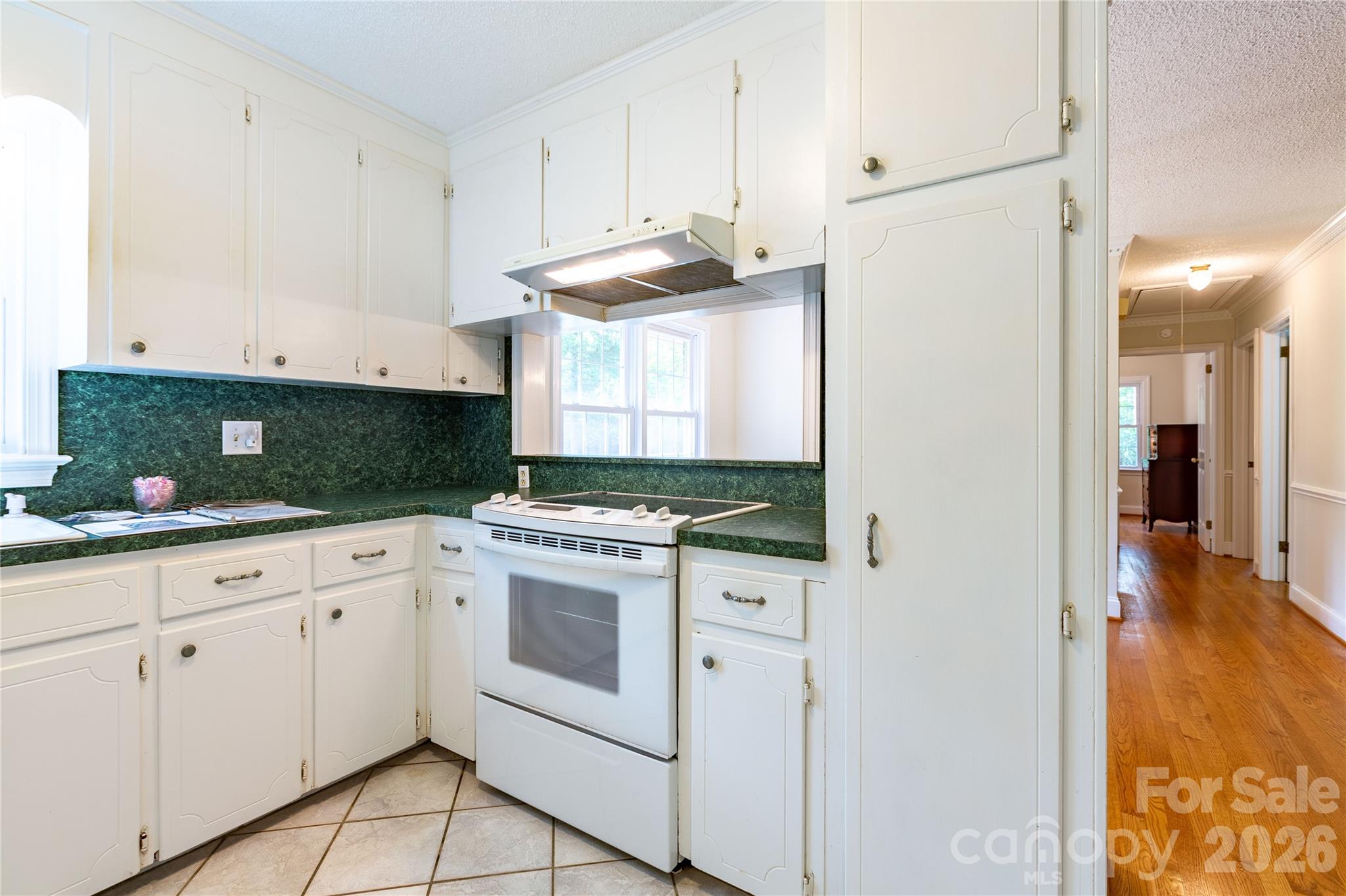 1224 Loop Road — Hookerton