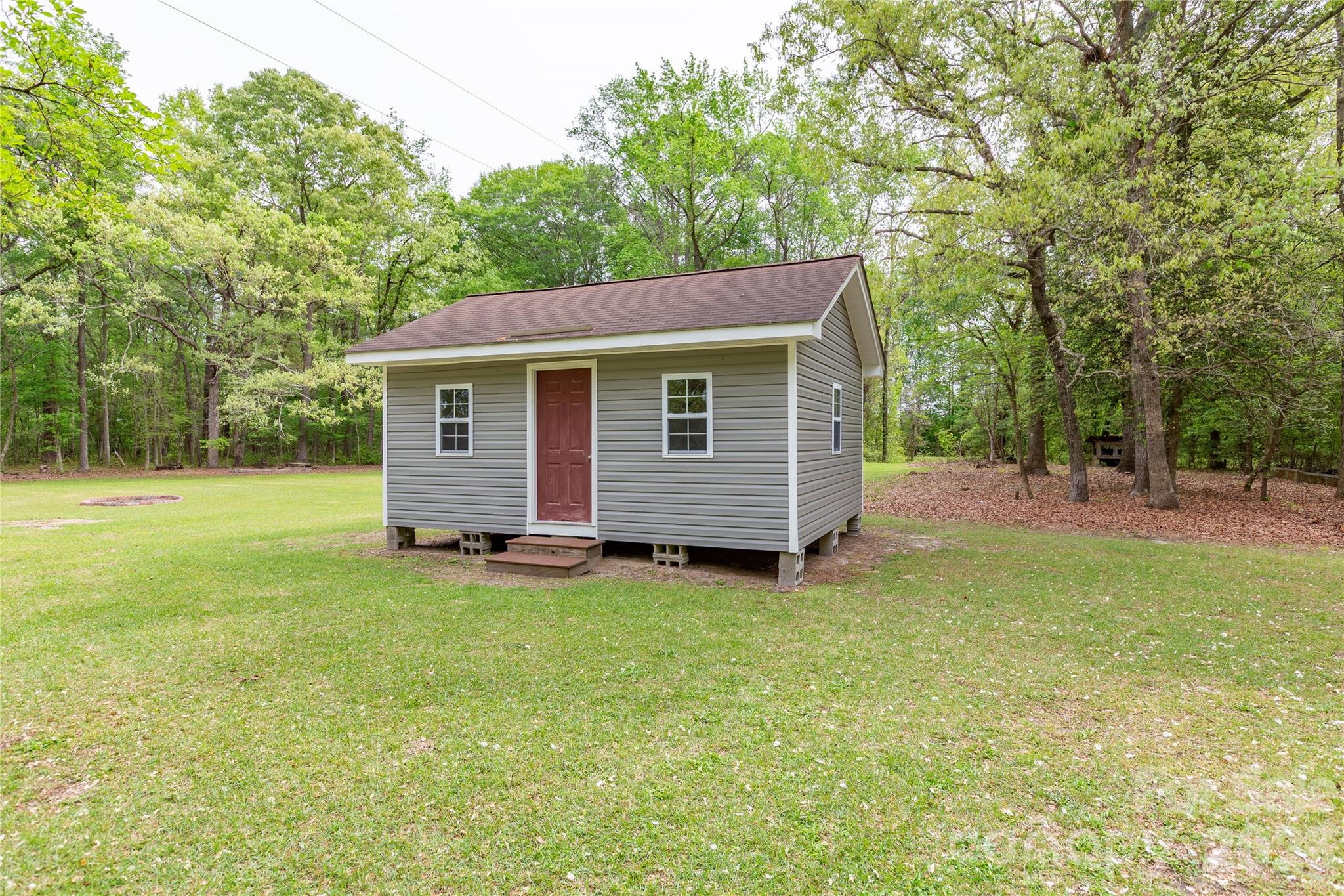 1224 Loop Road — Hookerton