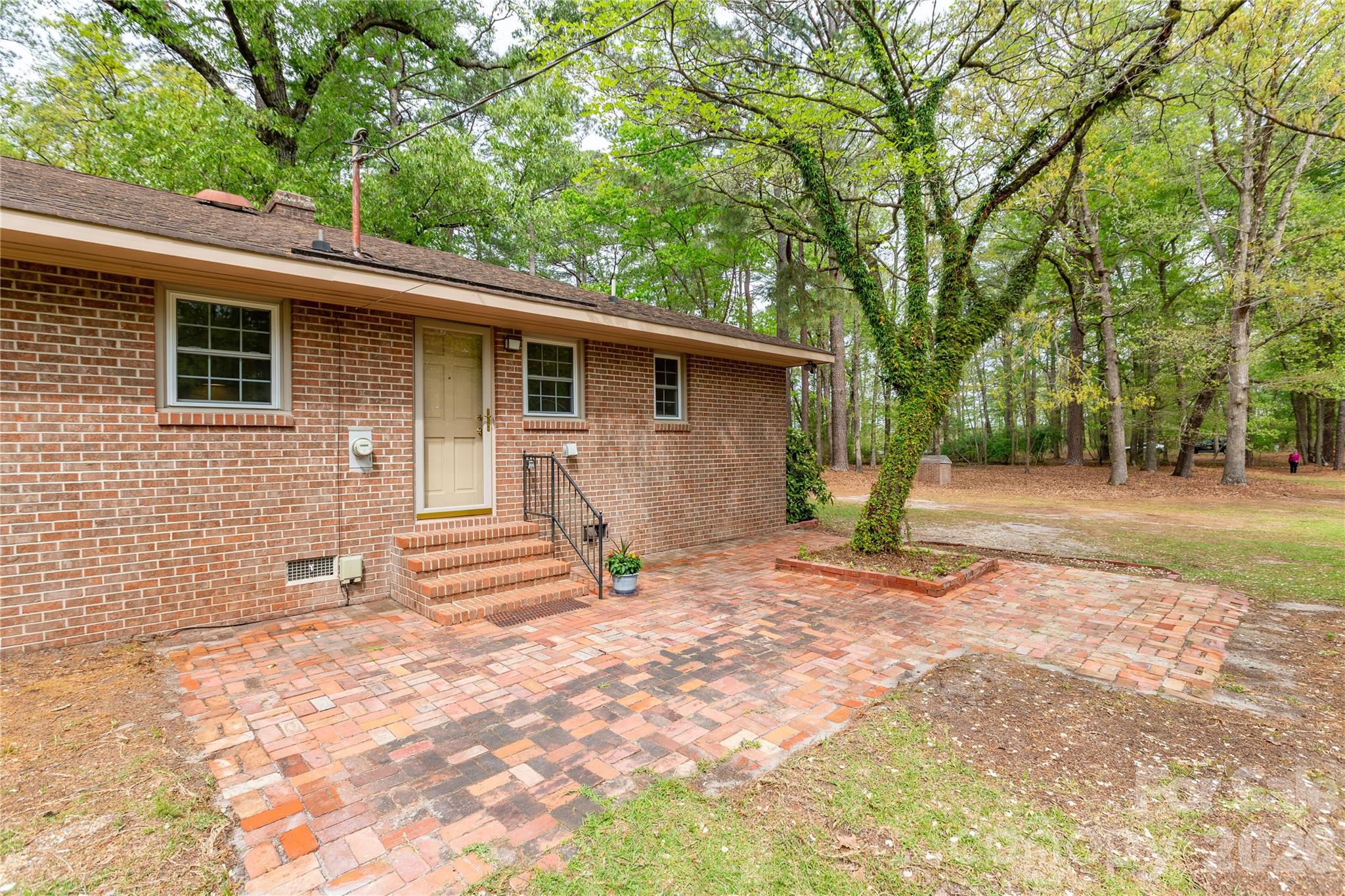 1224 Loop Road — Hookerton