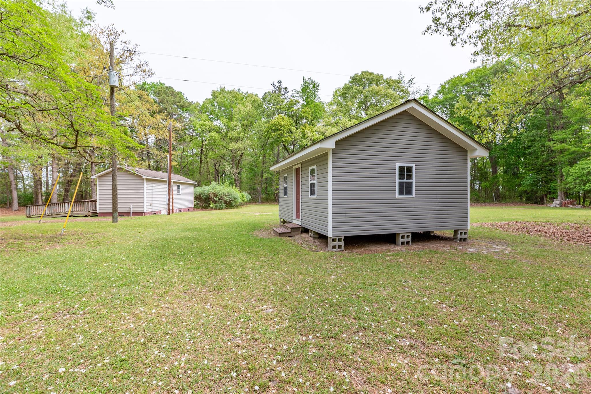 1224 Loop Road — Hookerton
