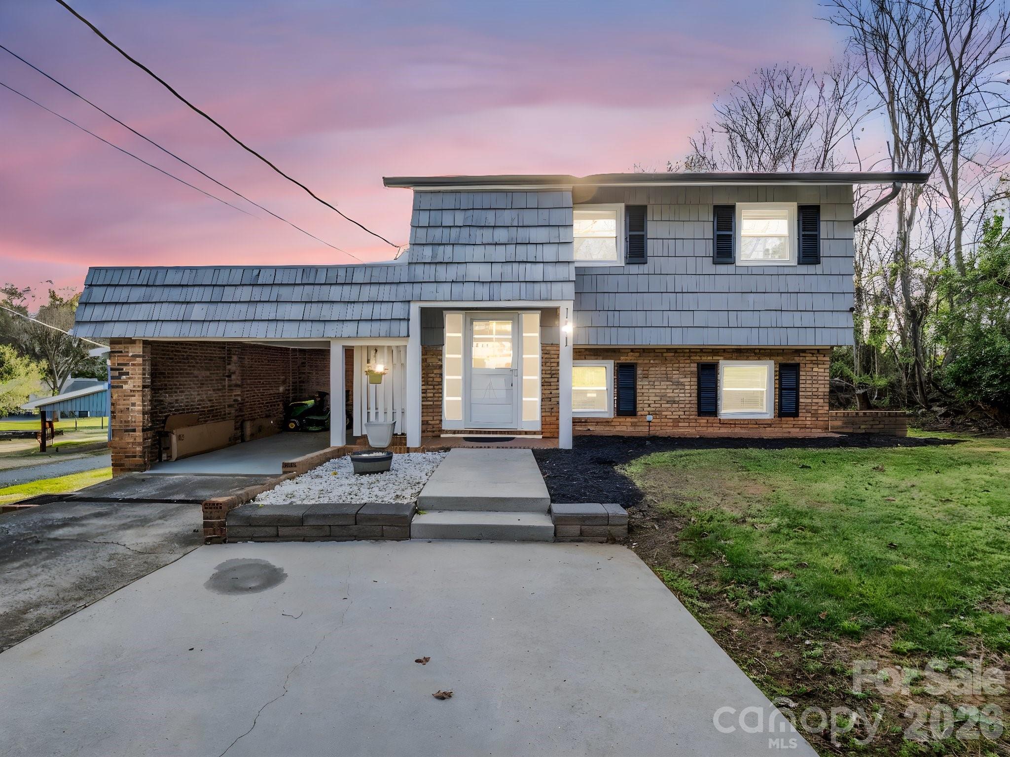 151 S Main Street — Bostic