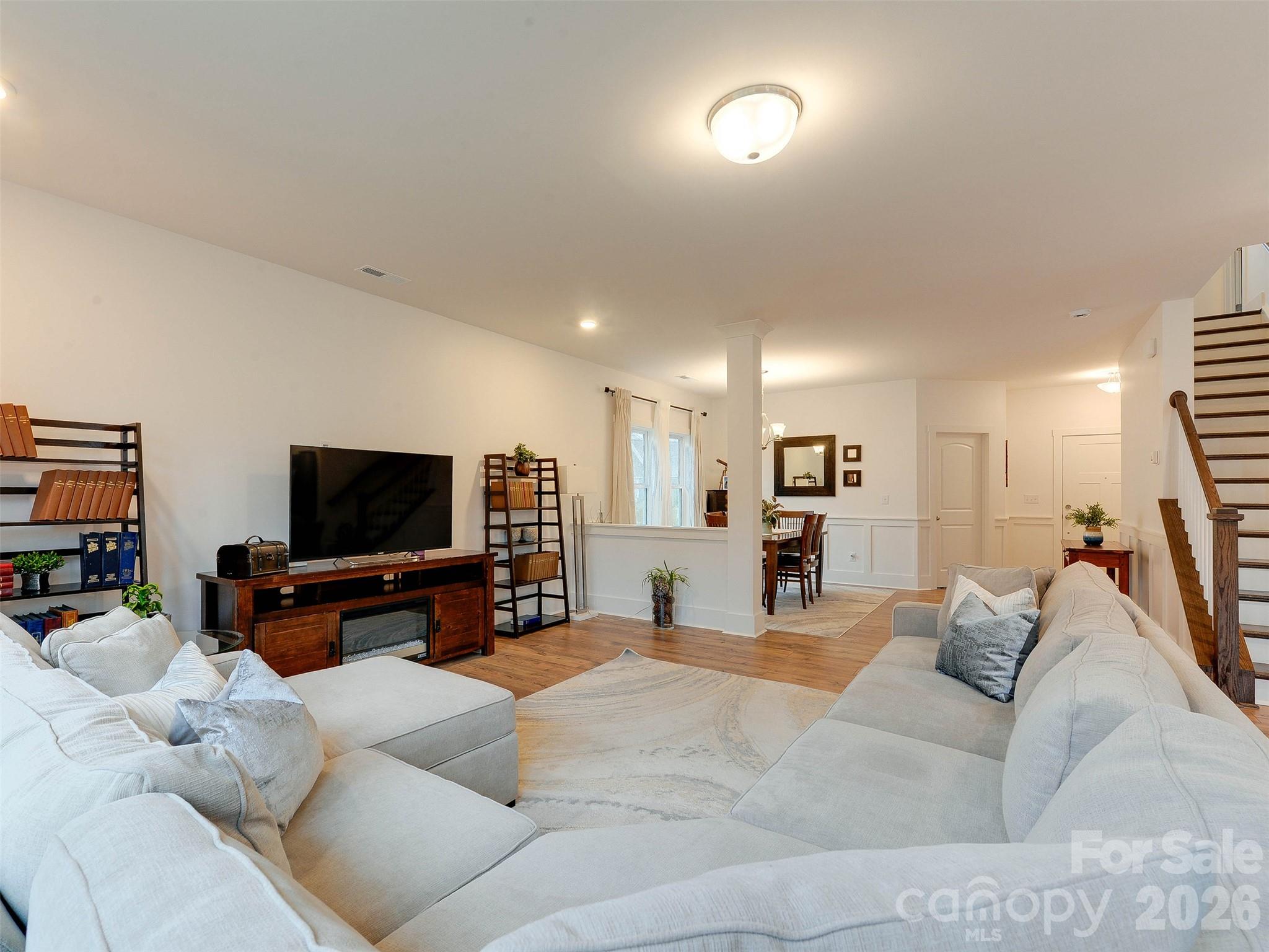 1928 Thoreau Way — York