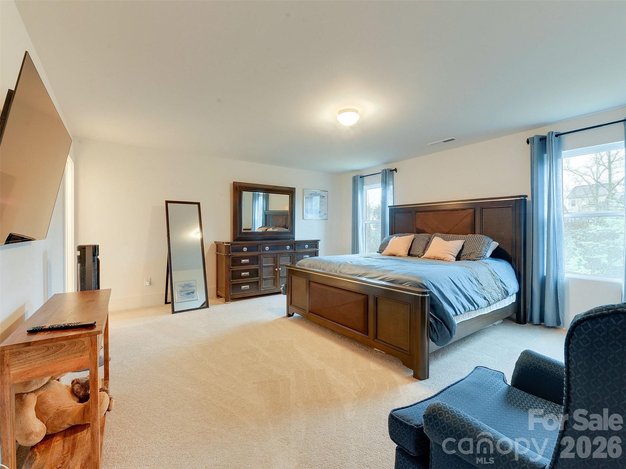 1928 Thoreau Way — York