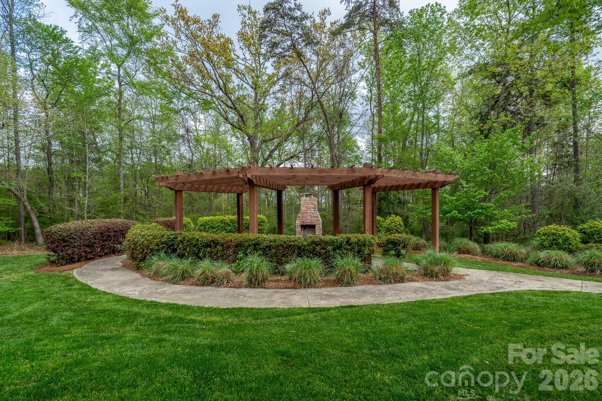 1928 Thoreau Way — York