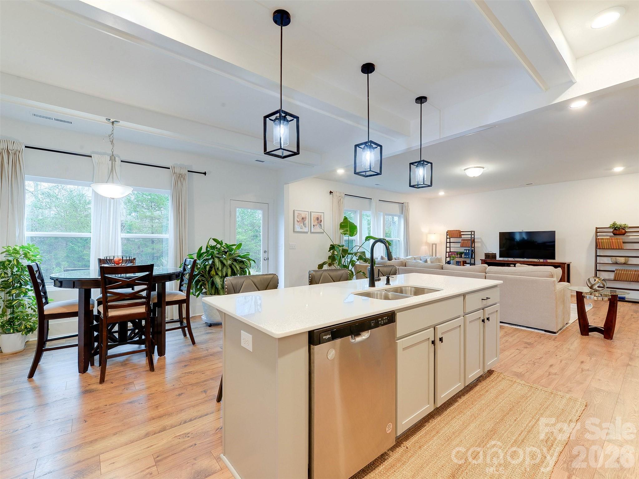 1928 Thoreau Way — York