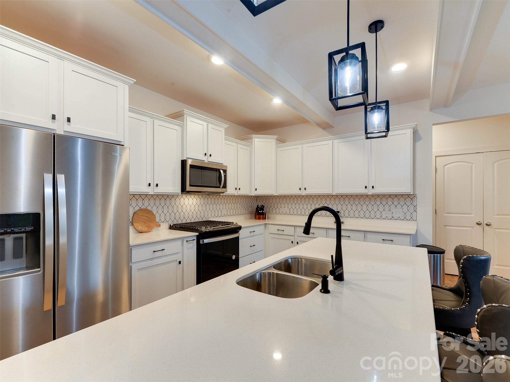 1928 Thoreau Way — York