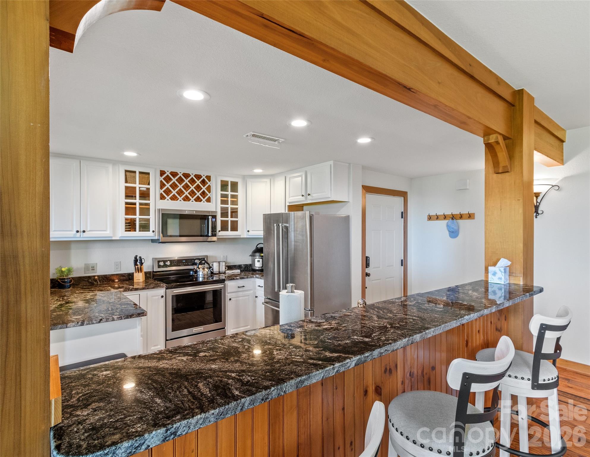 61 Creekside Way #G201 — Burnsville