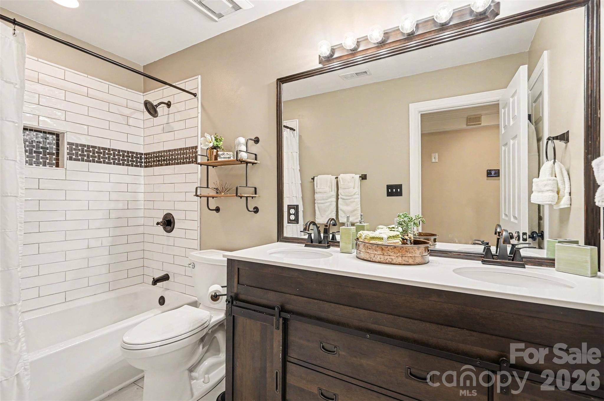 3807 Degrasse Drive — Charlotte