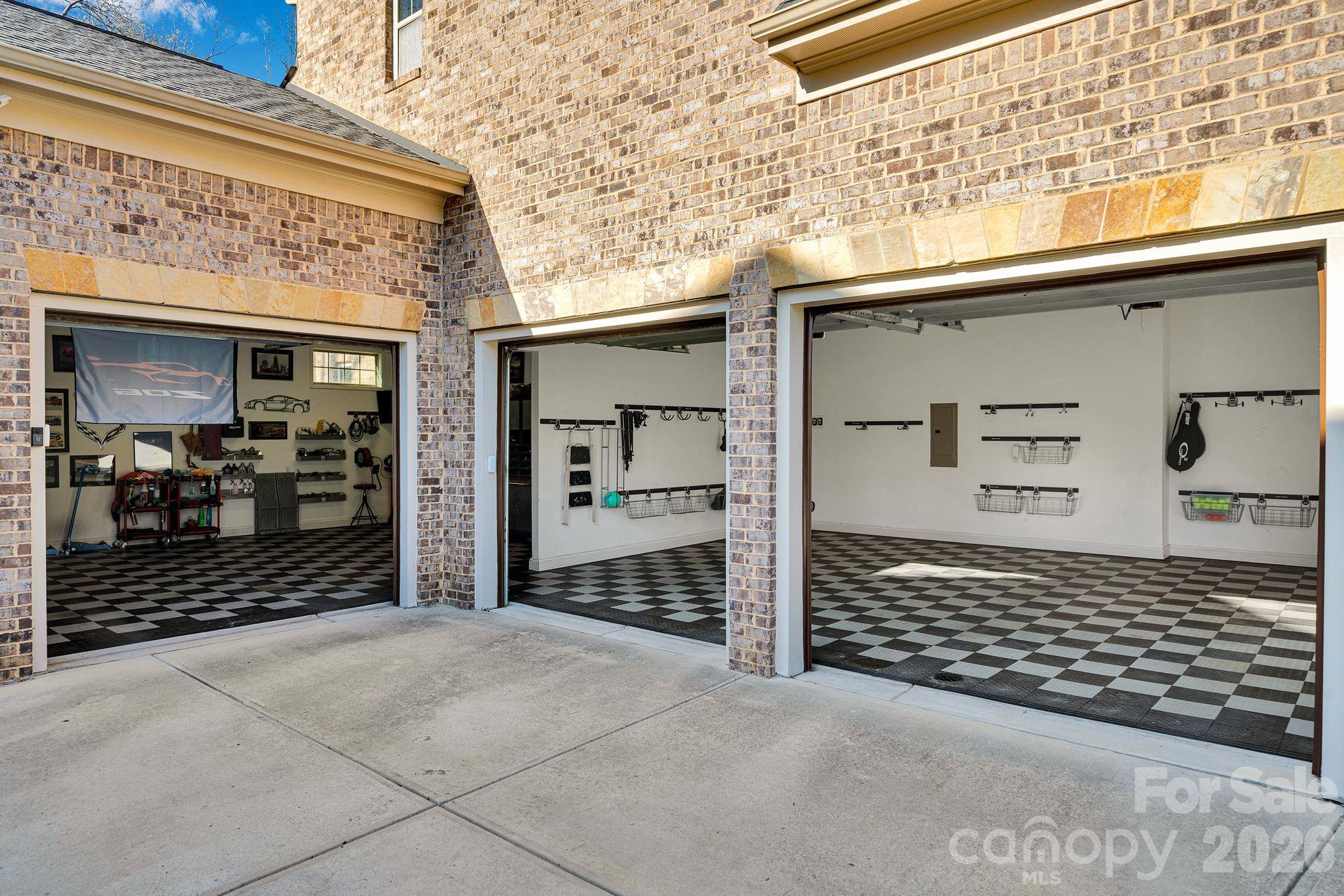 13404 Long Common Parkway — Huntersville