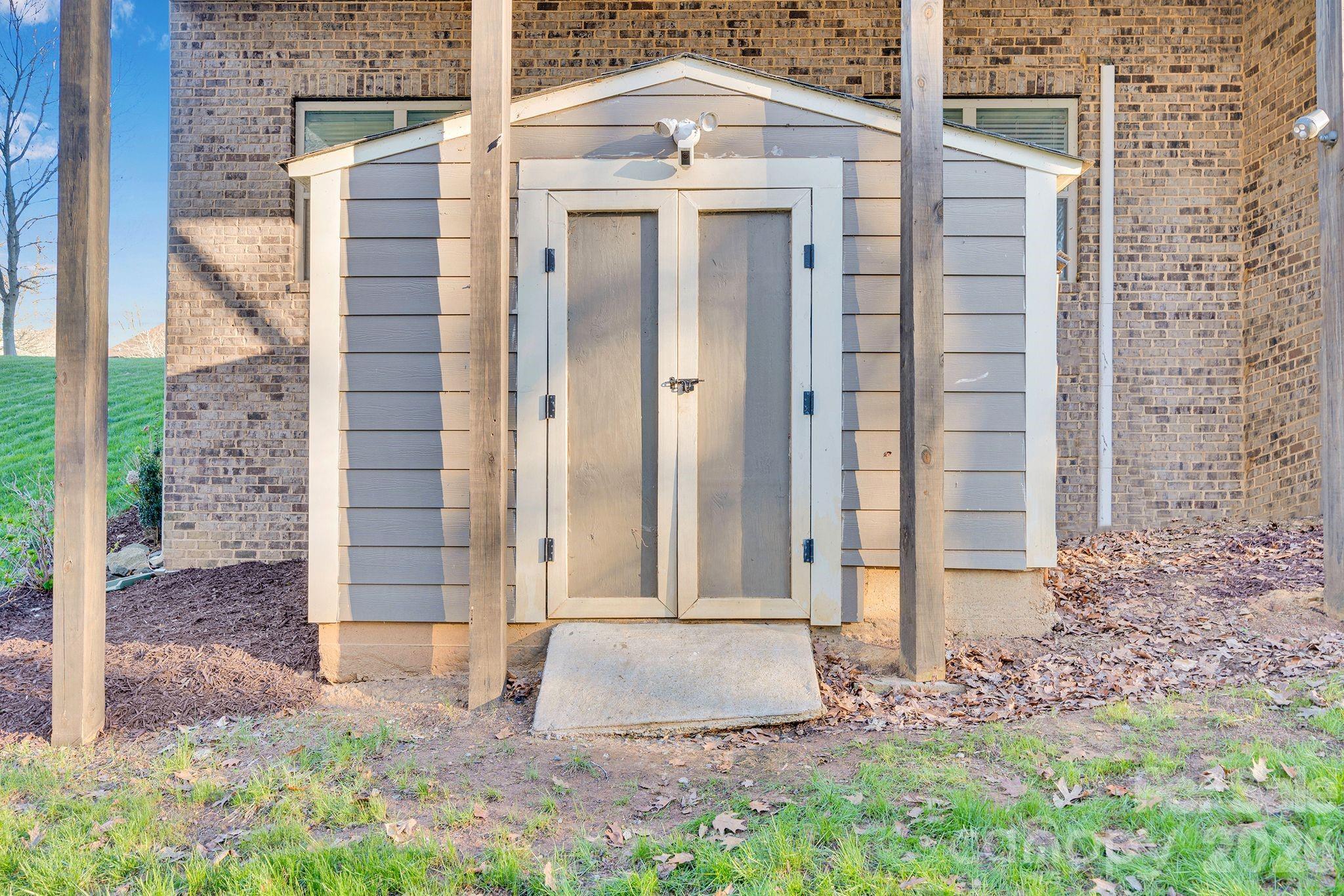 13404 Long Common Parkway — Huntersville