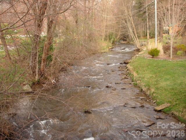 399 Bent Tree Road — Maggie Valley