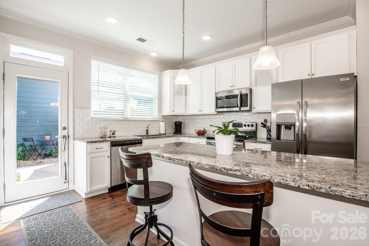 308 Linestowe Drive — Belmont