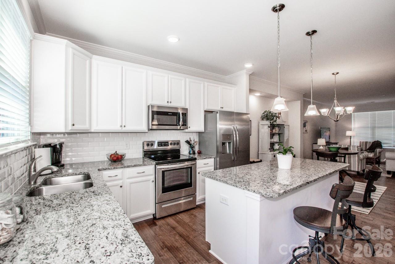 308 Linestowe Drive — Belmont