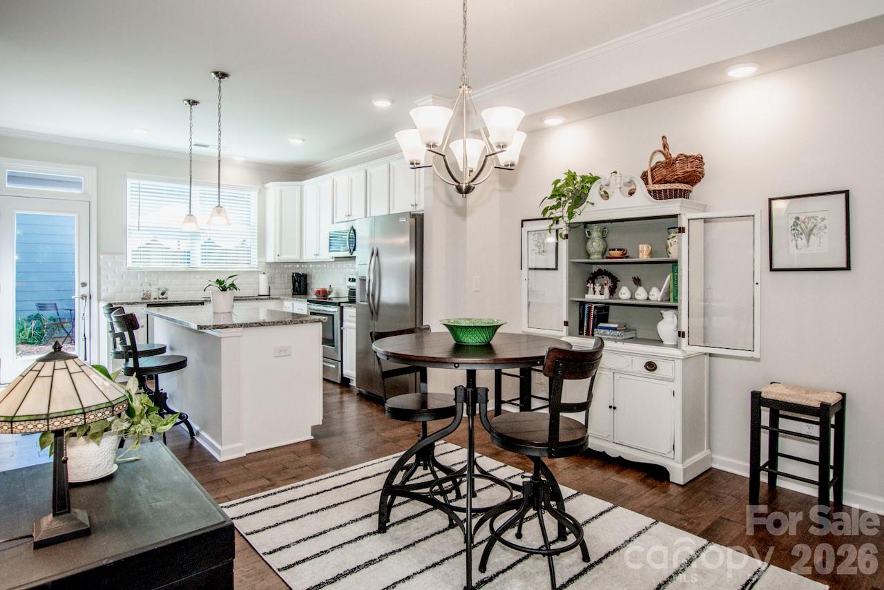 308 Linestowe Drive — Belmont