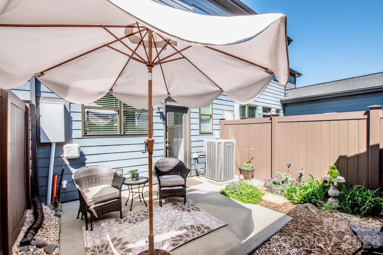 308 Linestowe Drive — Belmont