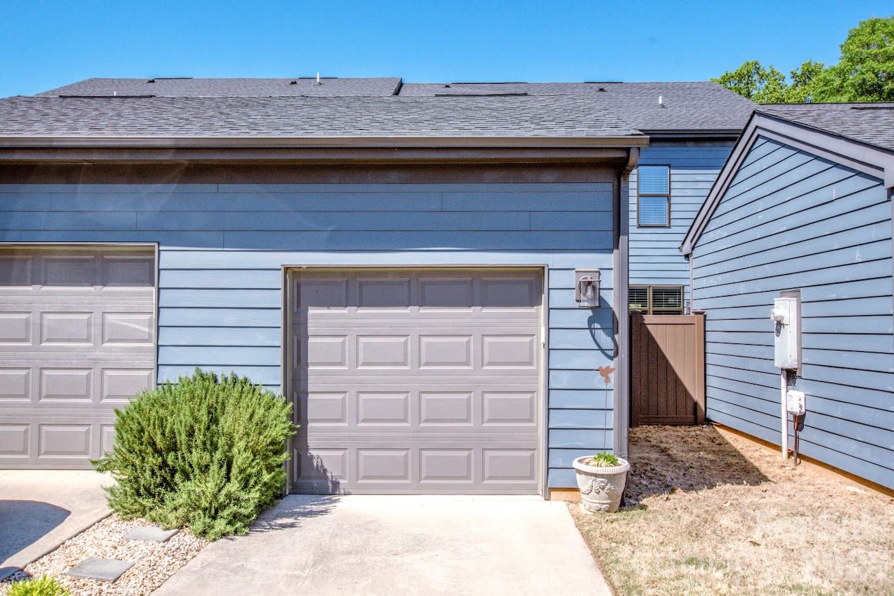 308 Linestowe Drive — Belmont