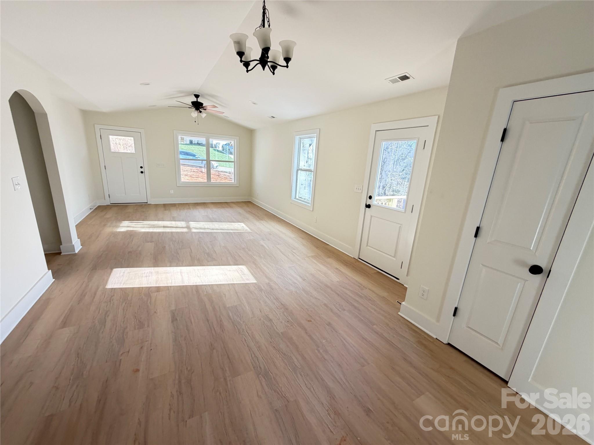 1211 Summerhill Street SW — Lenoir
