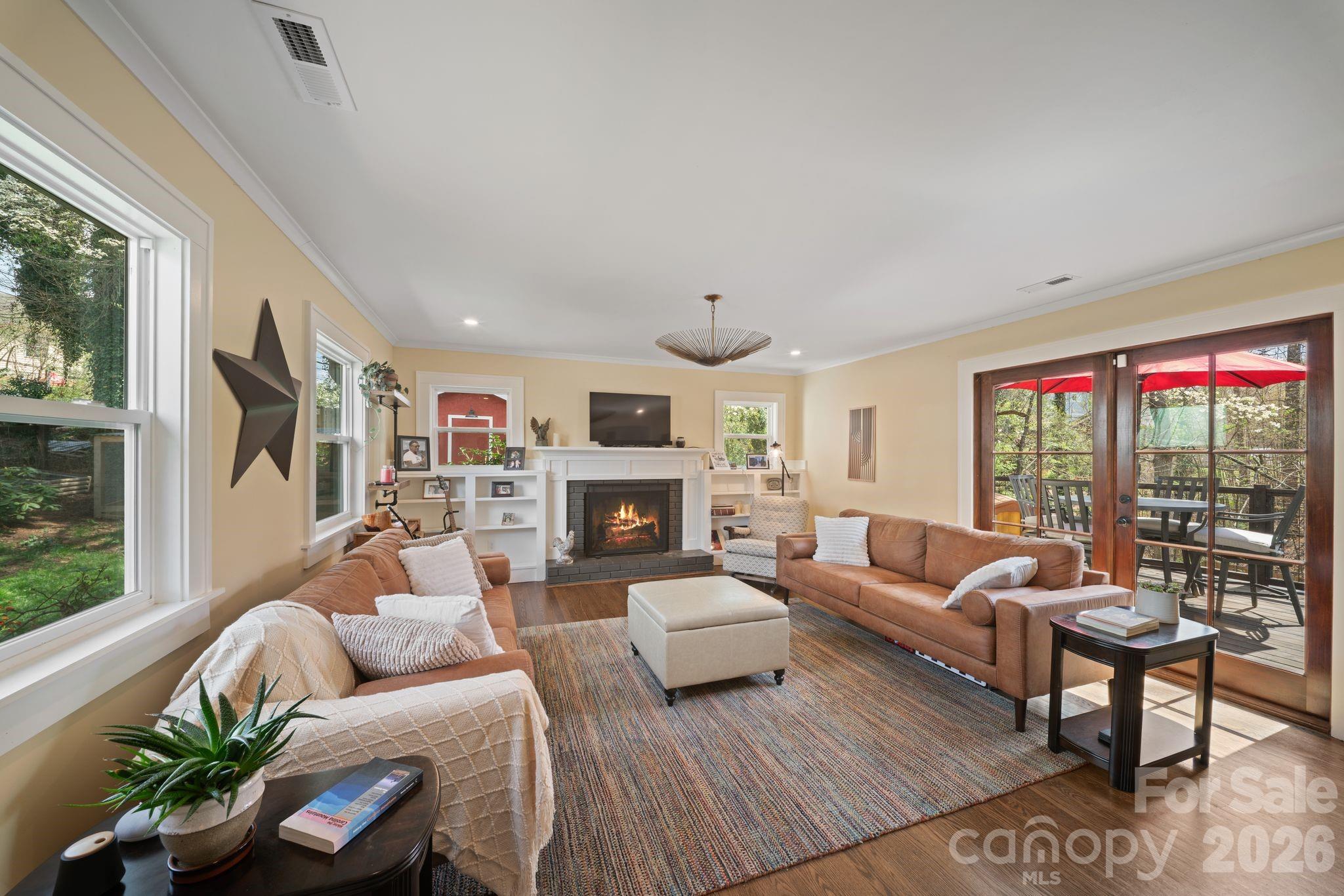 24 Dellwood Street — Asheville
