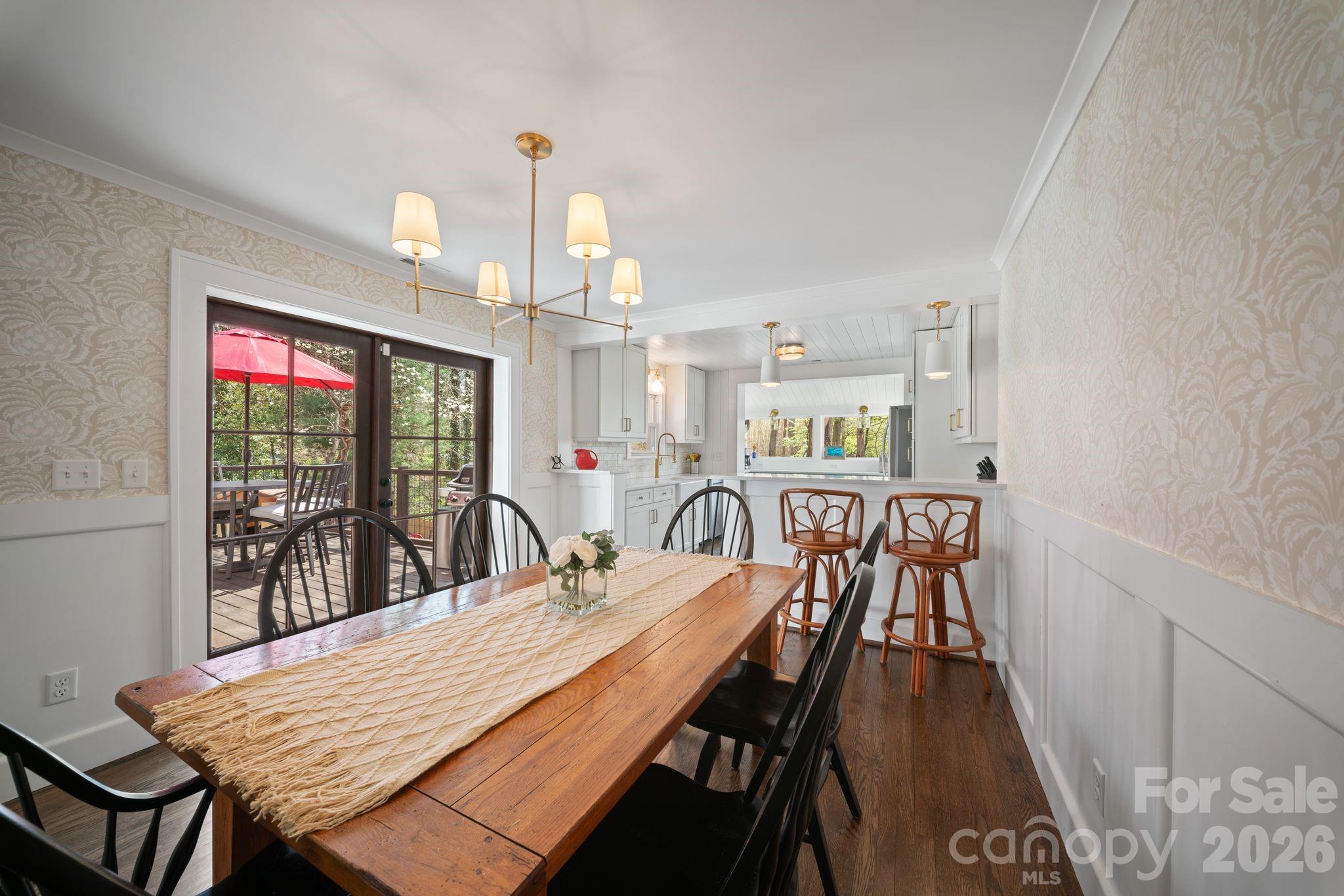 24 Dellwood Street — Asheville
