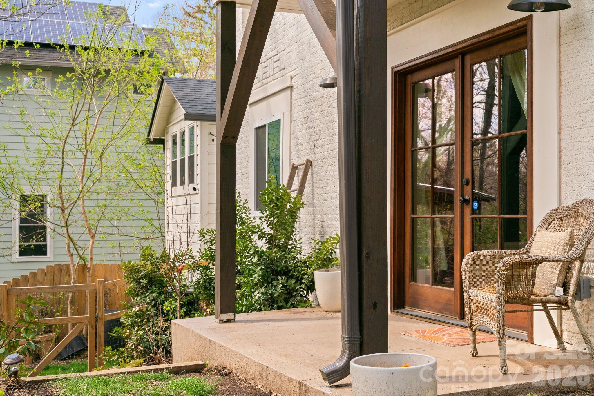 24 Dellwood Street — Asheville