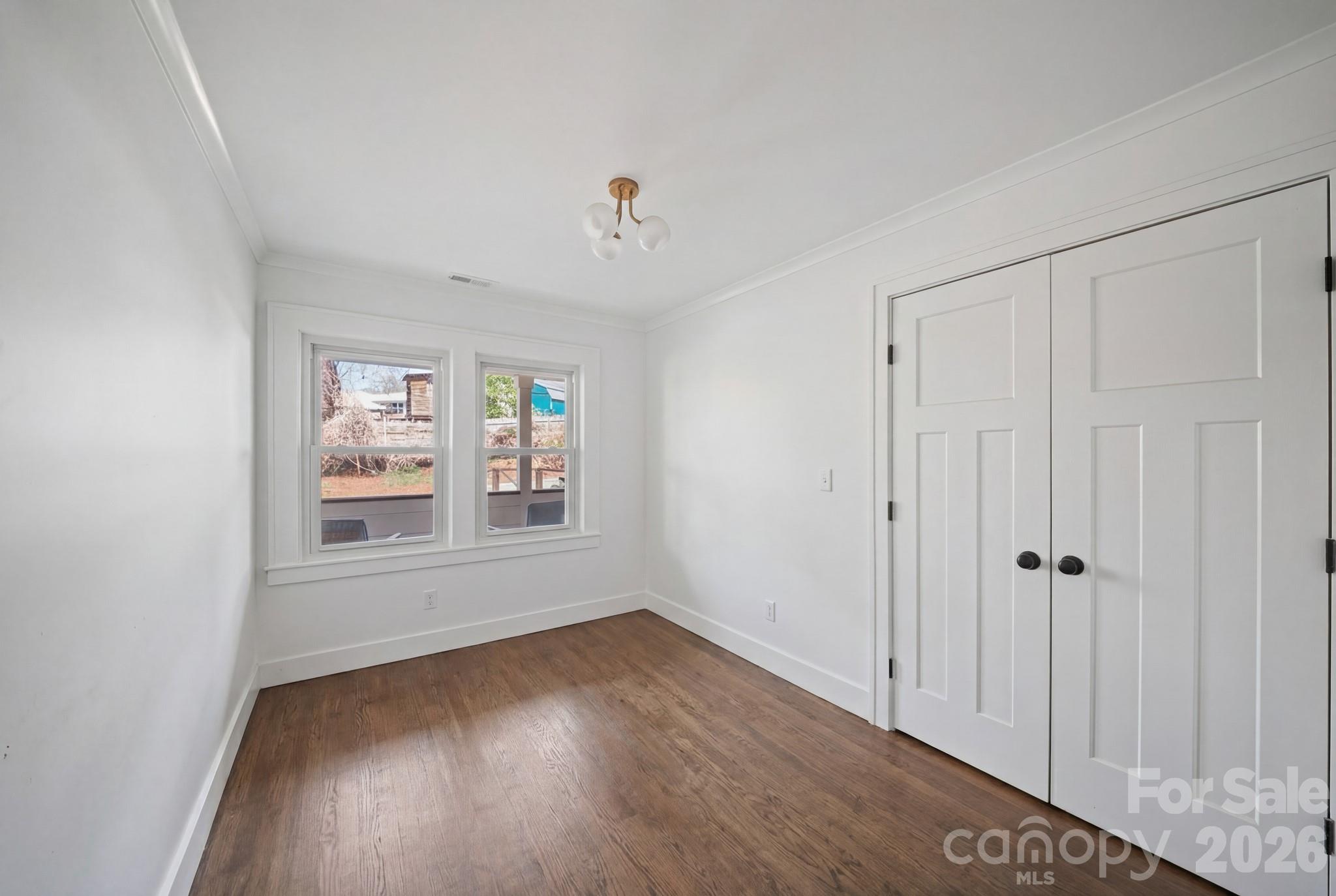 24 Dellwood Street — Asheville