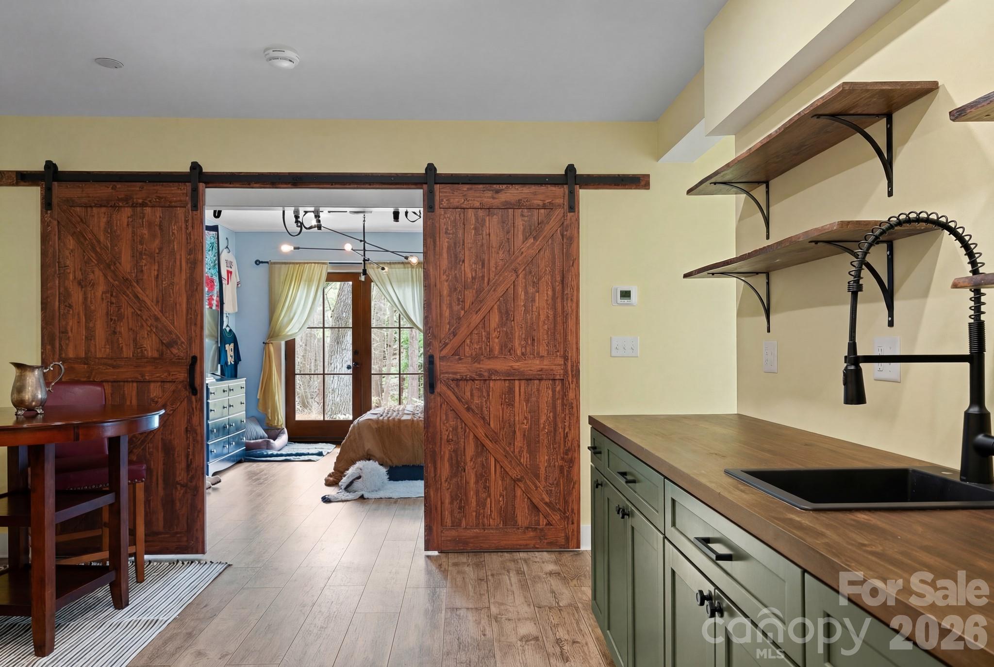 24 Dellwood Street — Asheville