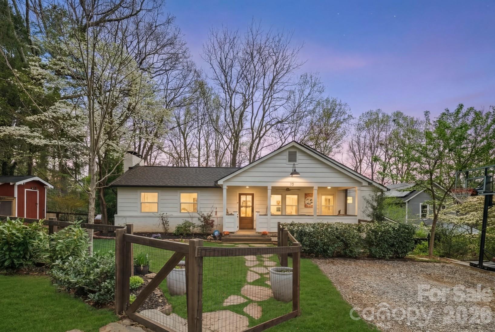 24 Dellwood Street — Asheville