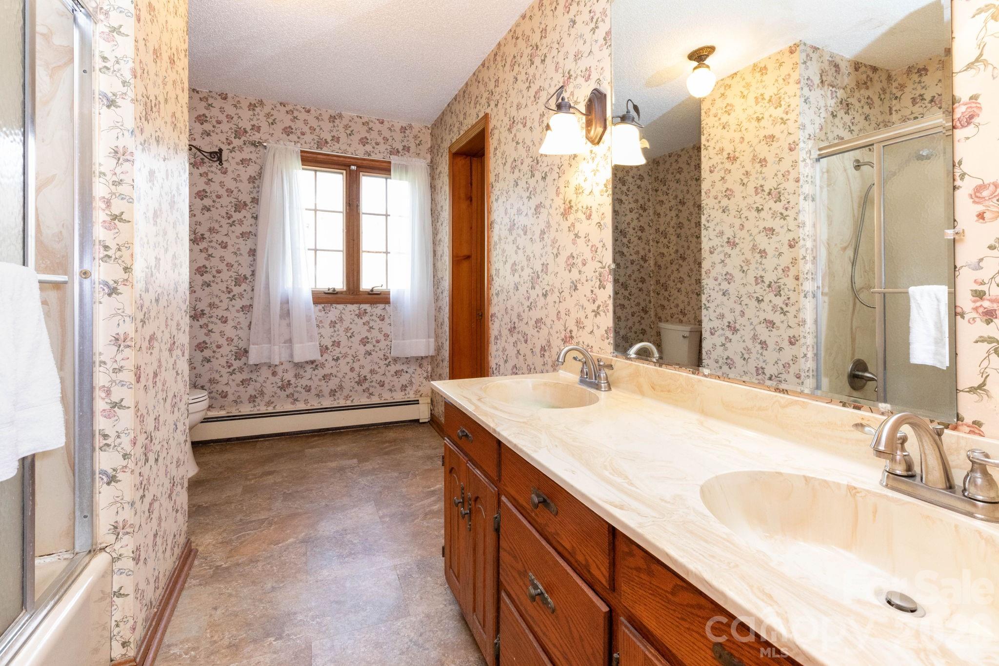 586 Justice Ridge Road — Candler
