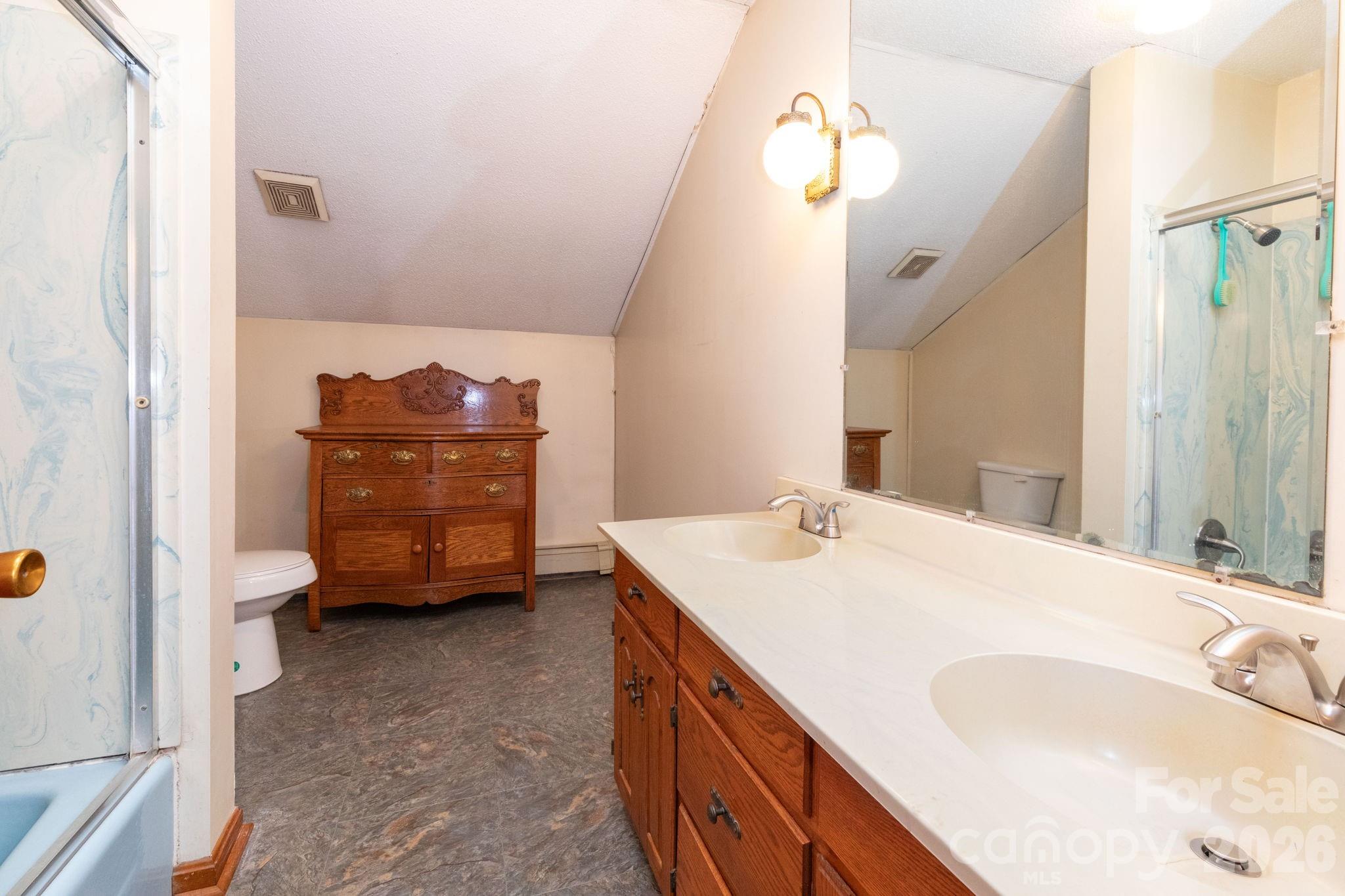 586 Justice Ridge Road — Candler