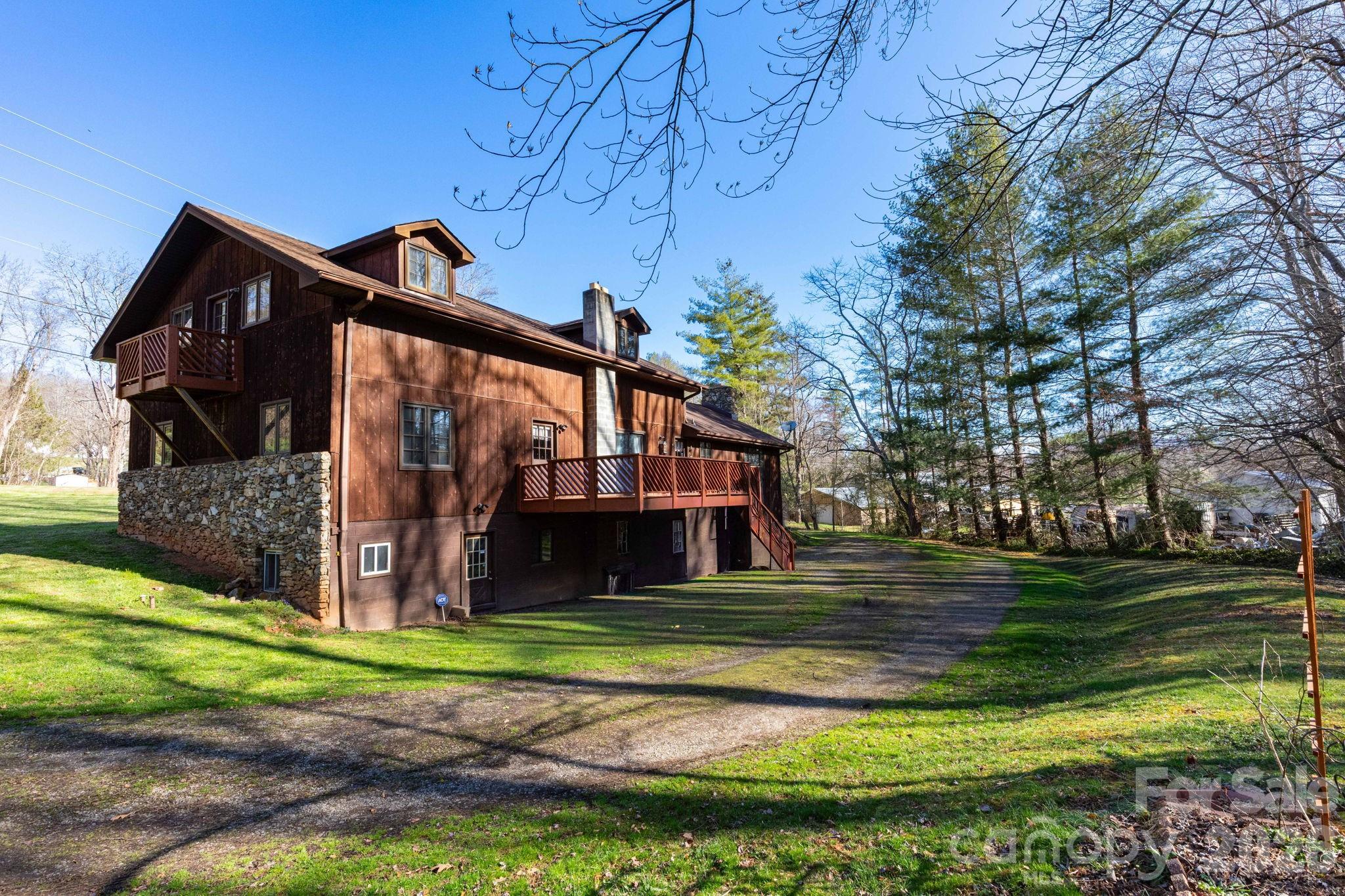 586 Justice Ridge Road — Candler