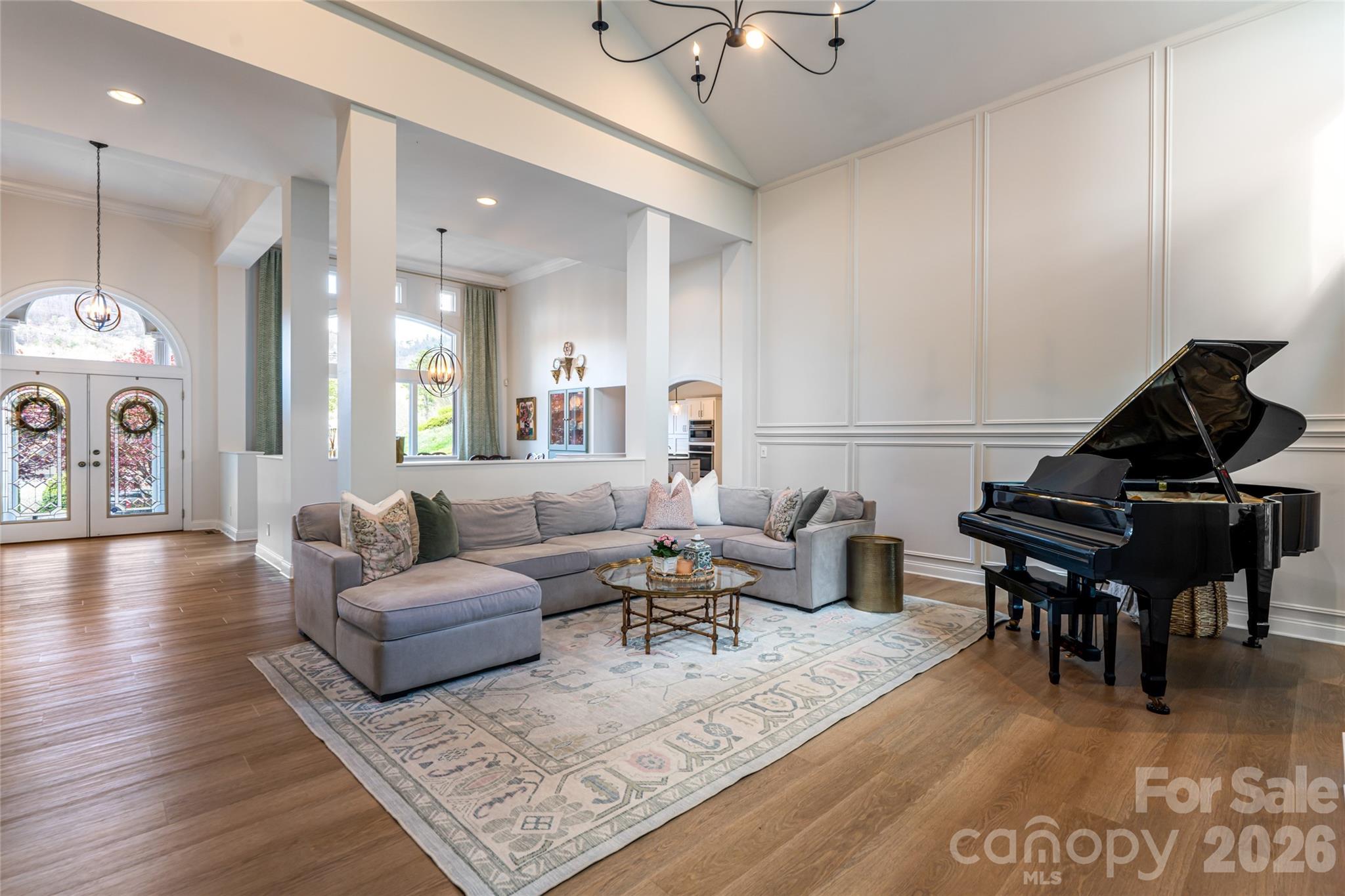 6 Oxford Court — Asheville